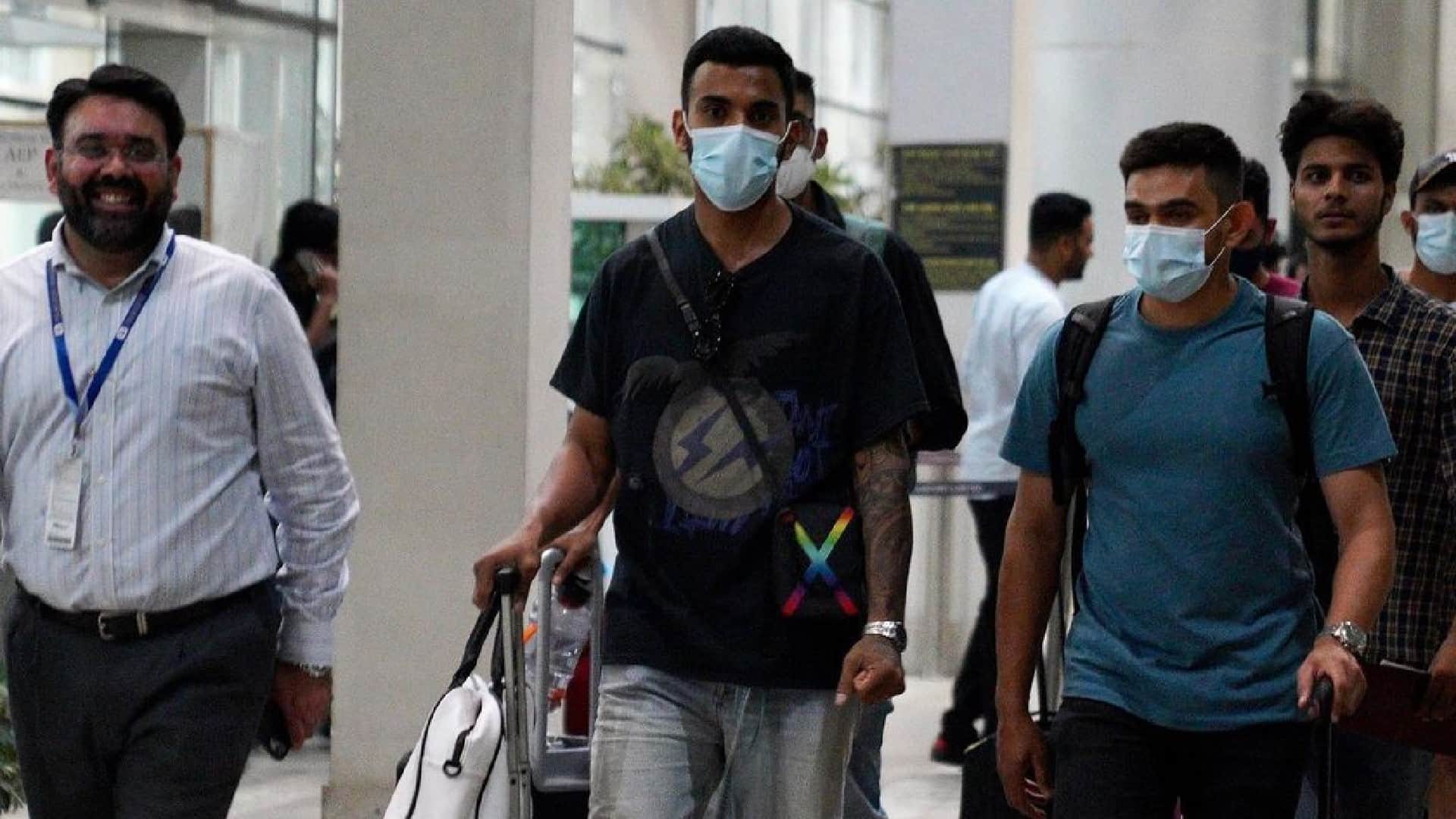 Indian Players arrived Mohali for the first T20 Match against Australia