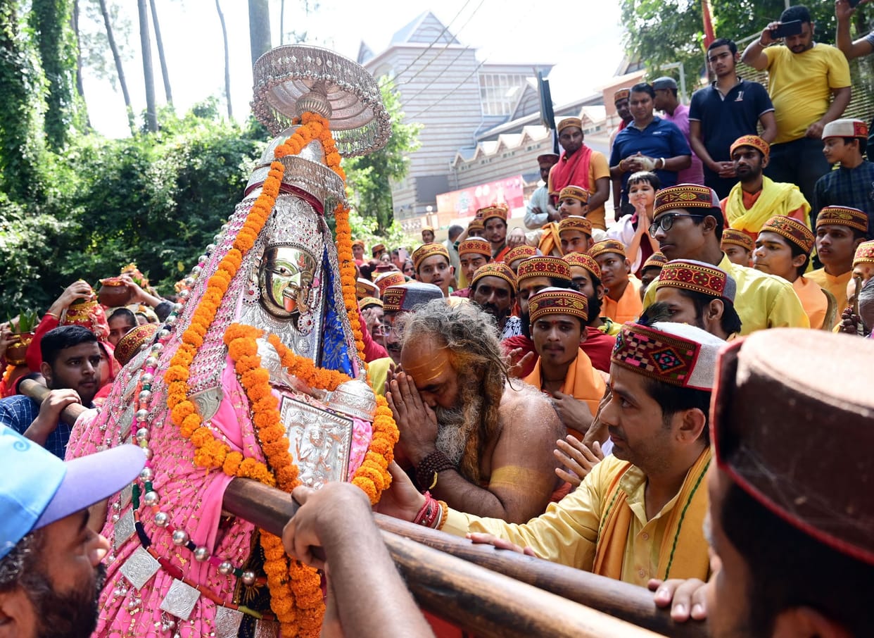 mandi news himachal news kalash yatra baba bhootnath temple mandi