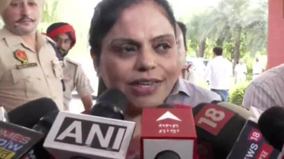 Girl Students MMS Video Went Viral on Internet in University of Mohali