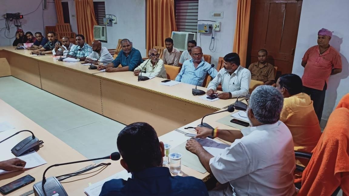 Board's approval to build park and clock house on old tehsil land