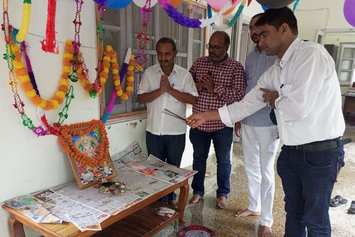 Worship of Dev Shilpi Vishwakarma