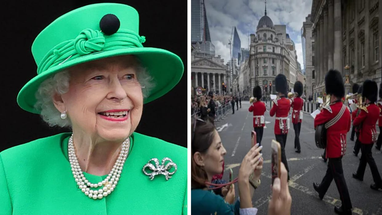 hundreds of soldiers rehearsed the Queen's funeral