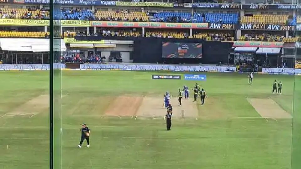 Sri Lanka Legends vs South Africa Legends in Road Safety World Series