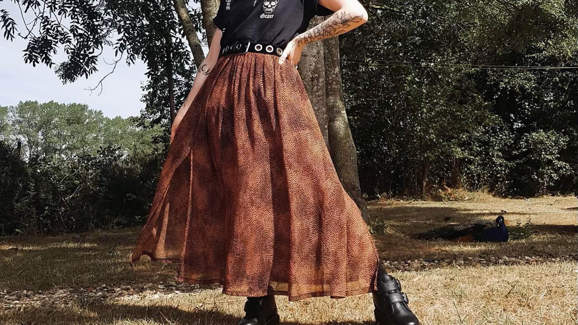 Today’s Fashion Tips How to Reuse Old Salwar Converting into skirt for Stylish Look