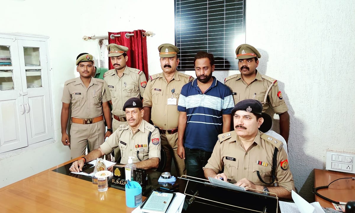 Another member of Irani gang arrested in RS 8 lakh robbery case from grocery trader in varanasi