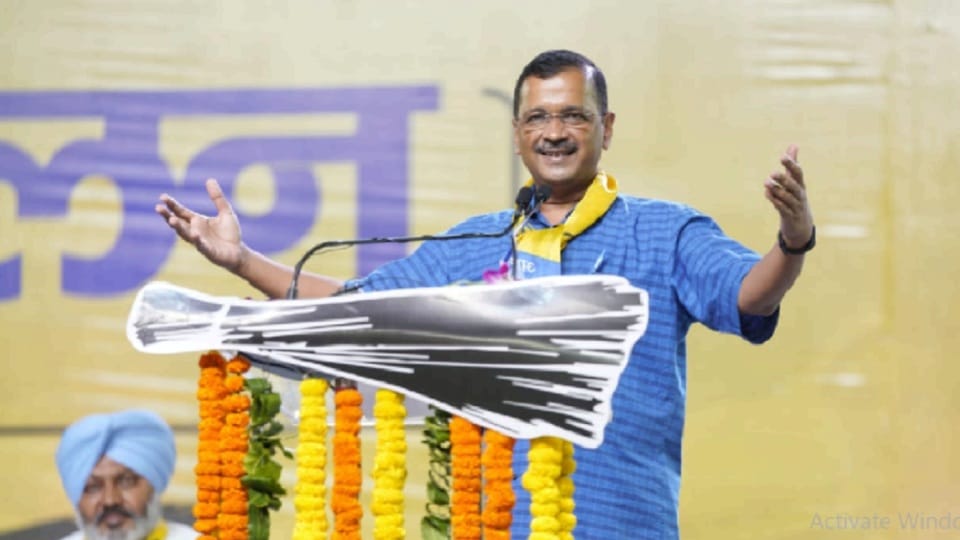 Delhi News : Kejriwal said- the party is in a role like little Kanha