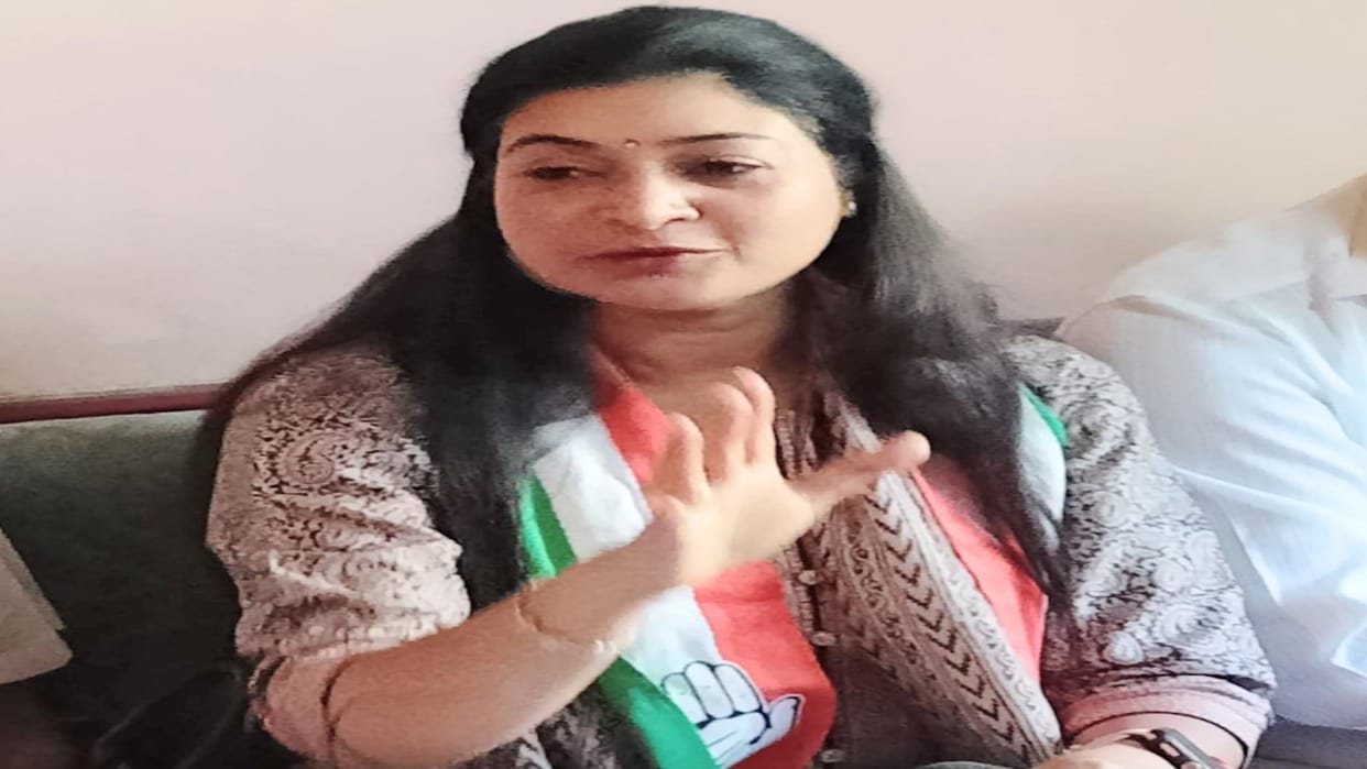 Alka Lamba said that BJP is dissolving social poison in two communities on the issue of Hati