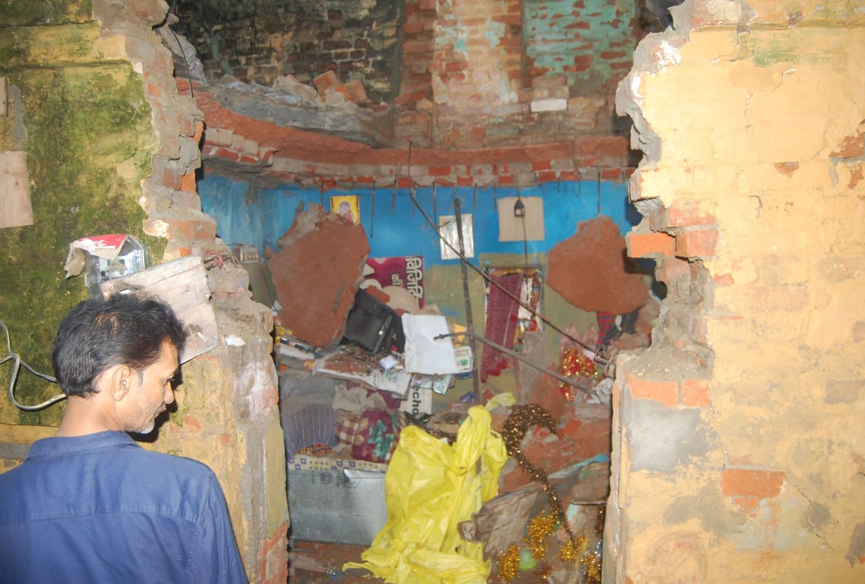 double story building fell down 3 died