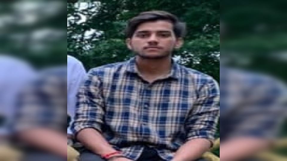 Moradabad Bike-riding B.Tech student dies due to truck collision