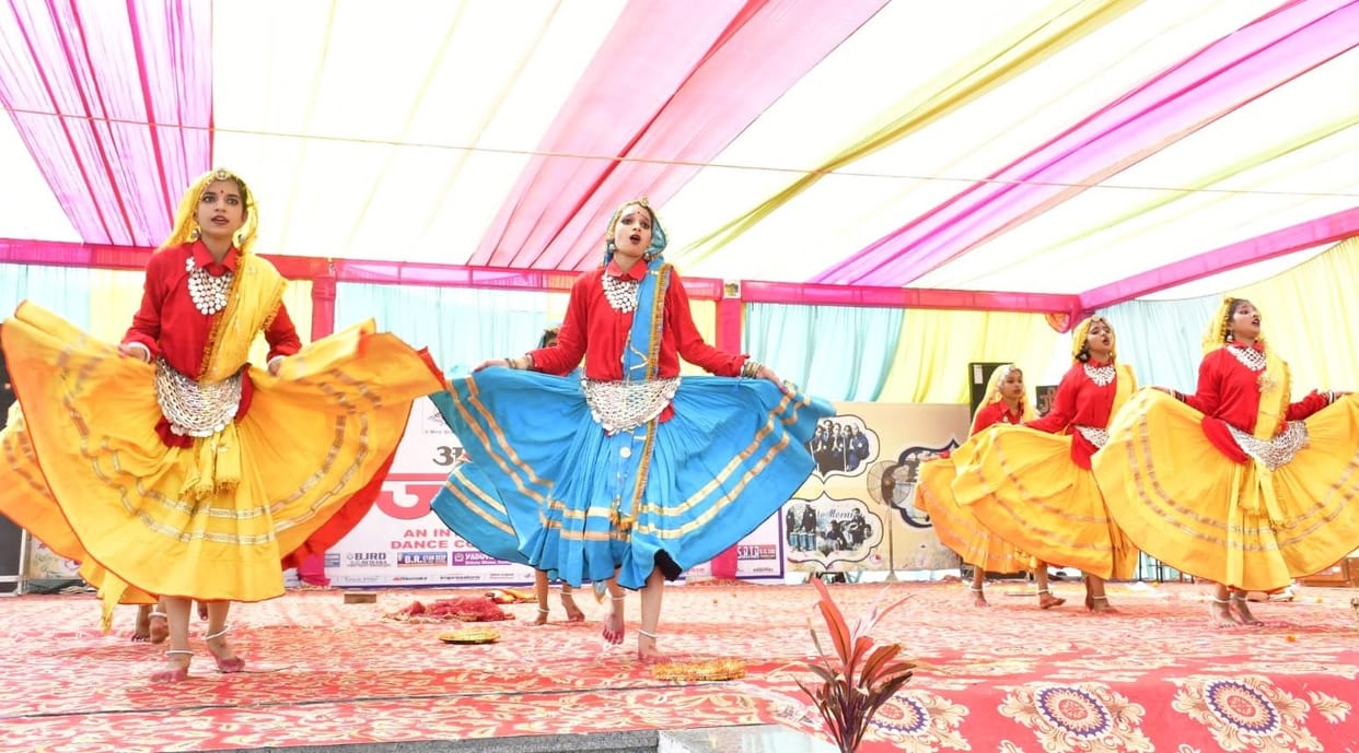 Shri Krishna School Mahendragarh first in dance competition