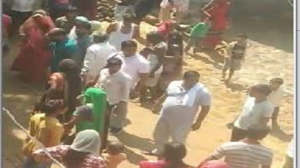 Two sides clashed over drain construction stone pelting six injured in etah