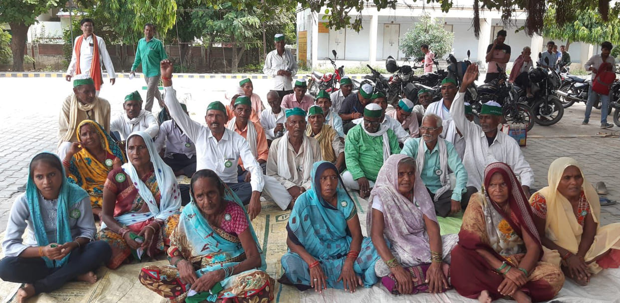 Farmers raised the demand to declare the state drought-hit