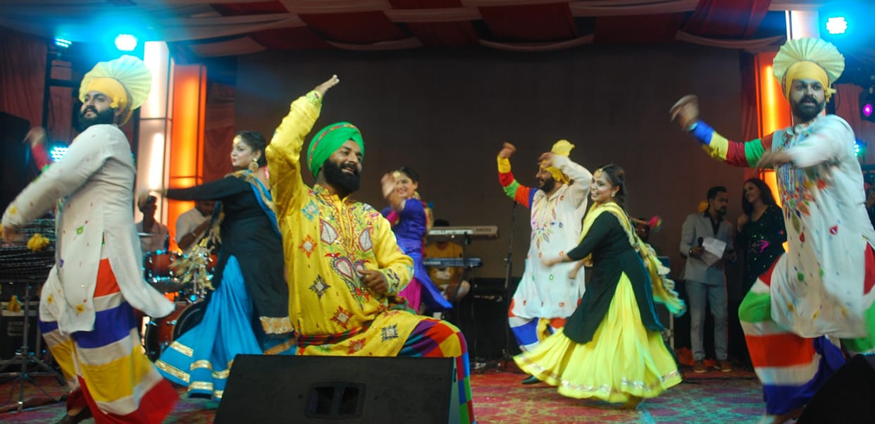 Hathras: People danced on Gidda in Punjabi court, Haryanvi songs rocked