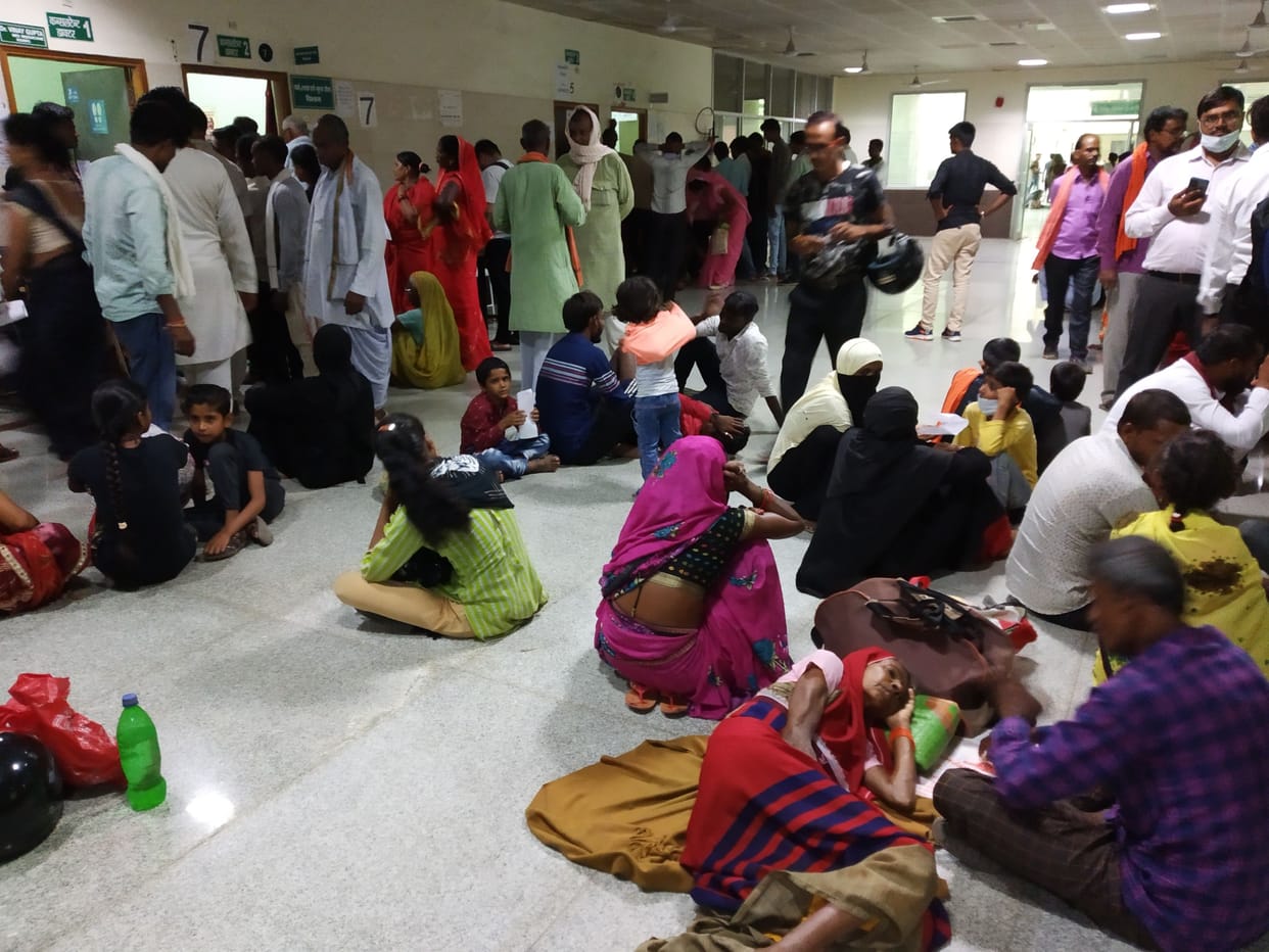 Banda: Senior absent, junior commanding OPD