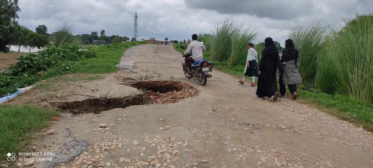 aproach road cutting due to rain fall