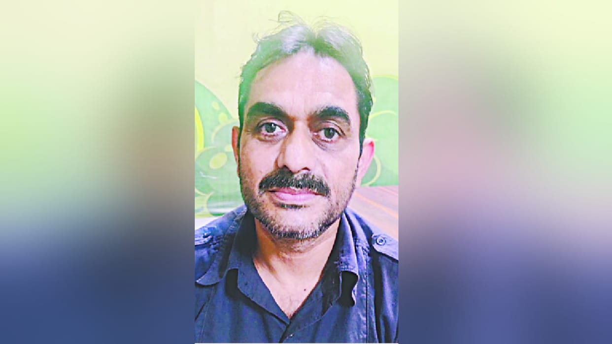 Meerut Crime Branch have arrested to accused Salim from Delhi in two crore cheated case