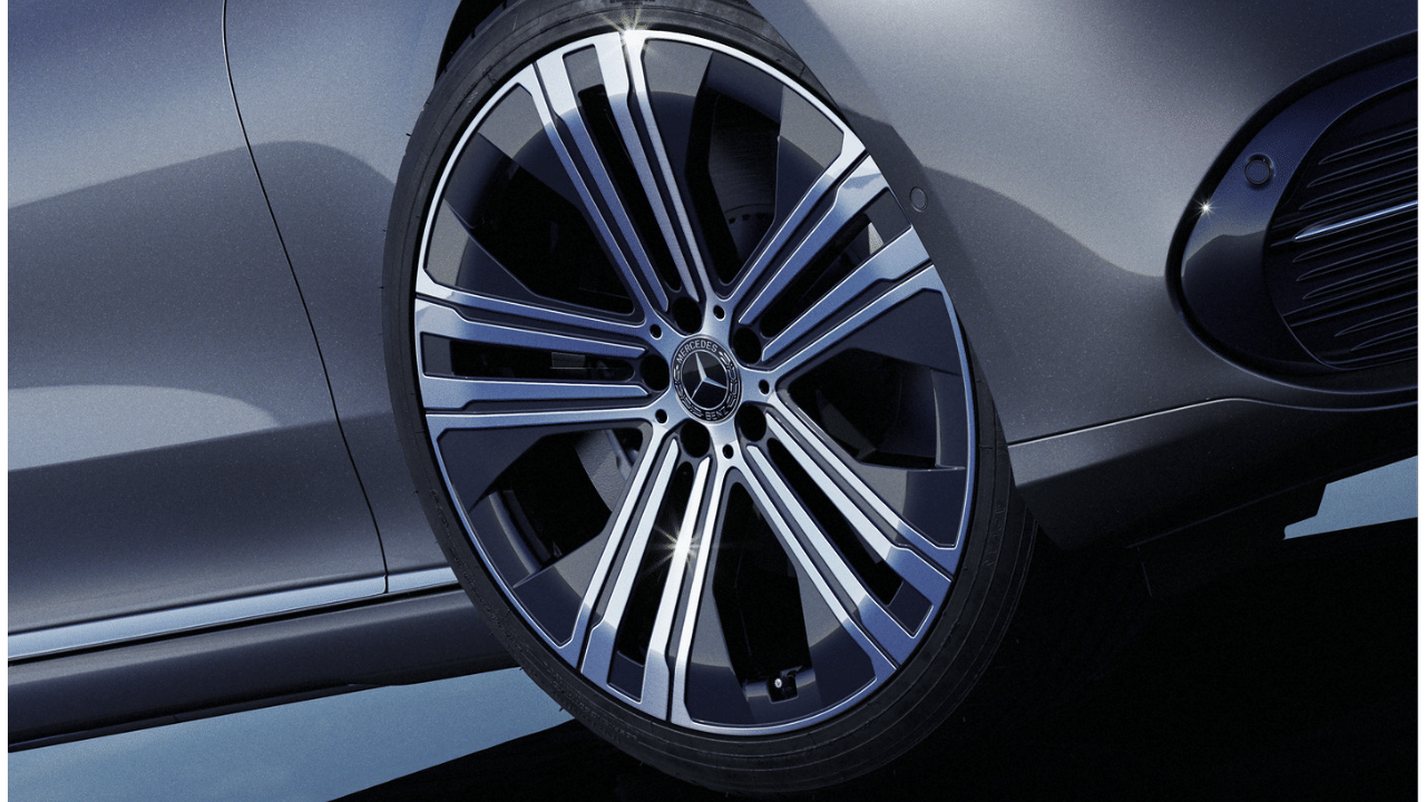 Mercedes upcoming electric car EQS 580 will go 750 KM in a single charge