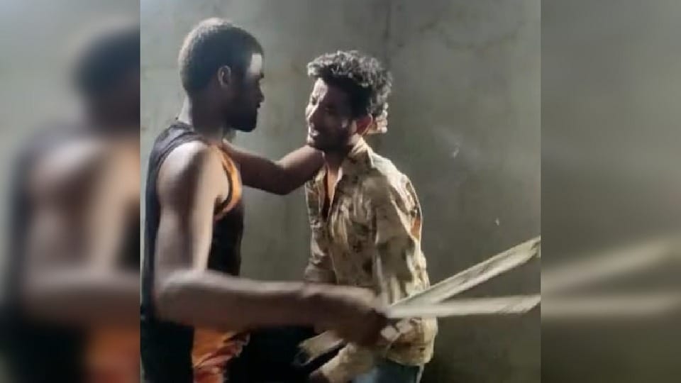 Two youths beaten up demanding money in Sant Kabir Nagar police probe on