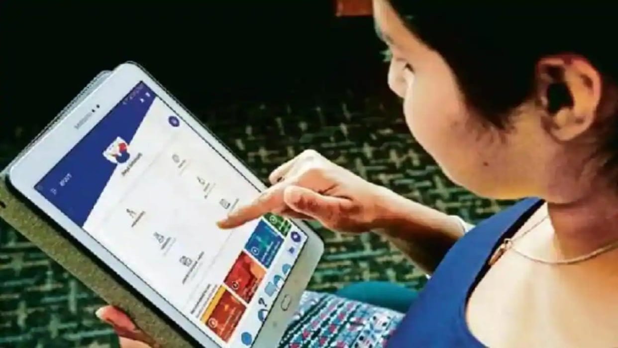 424 students will get tablets on 4th September