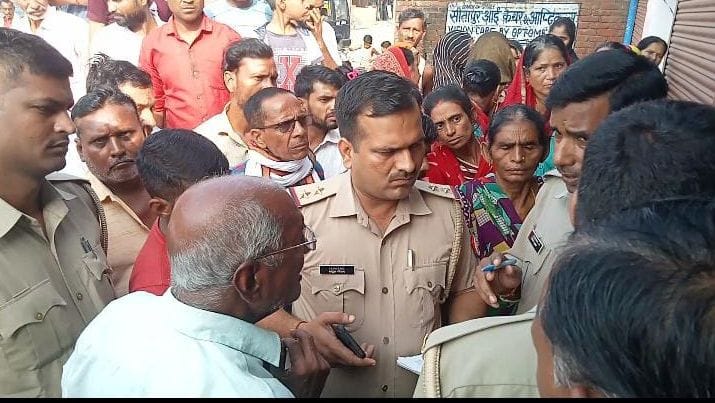 Kanpur Dehat: The body of the member's brother-in-law found hanging from the noose, the family created a ruckus by accusing them of murder