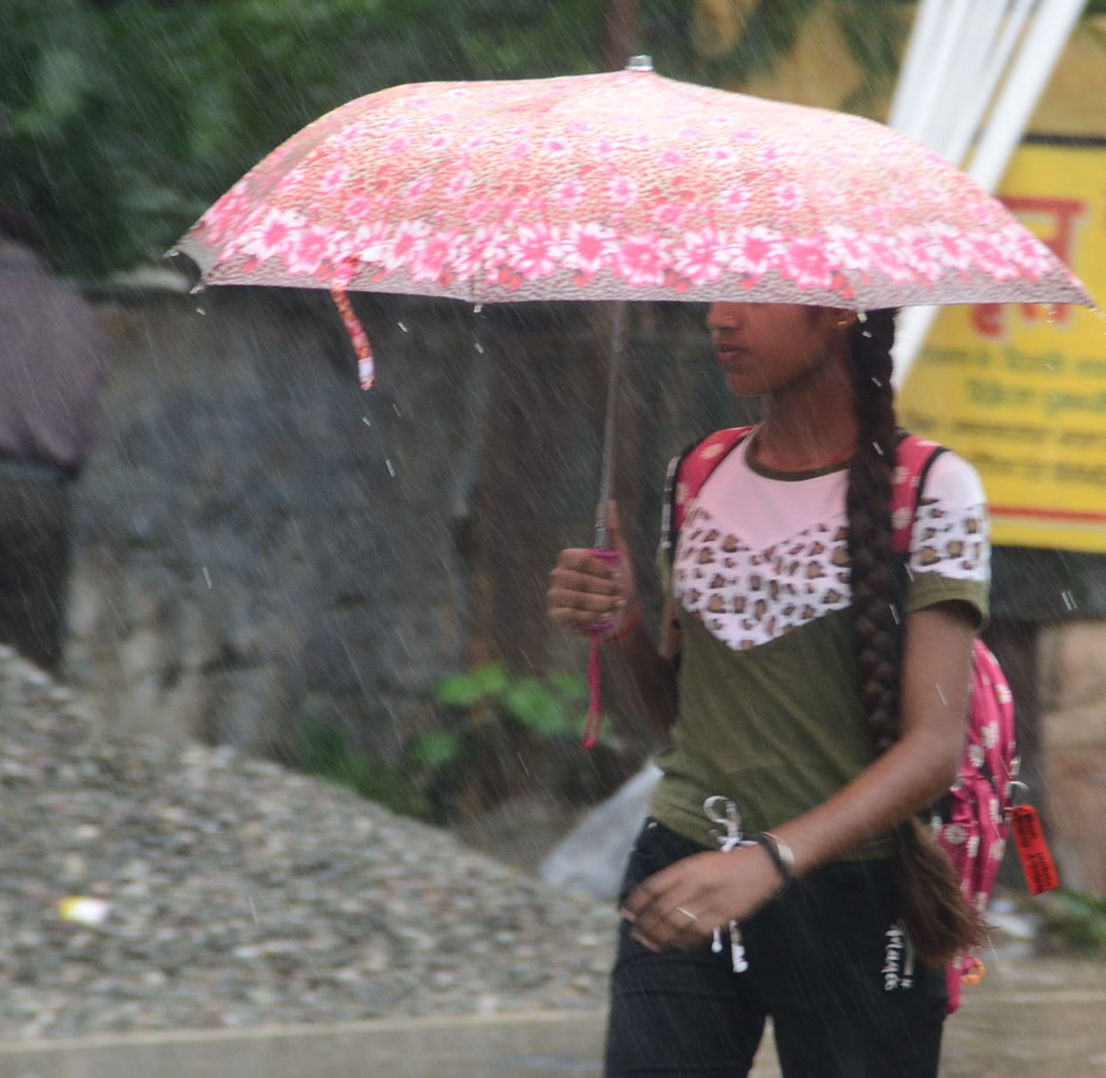 It rained on the fourth day, today the weather will be normal