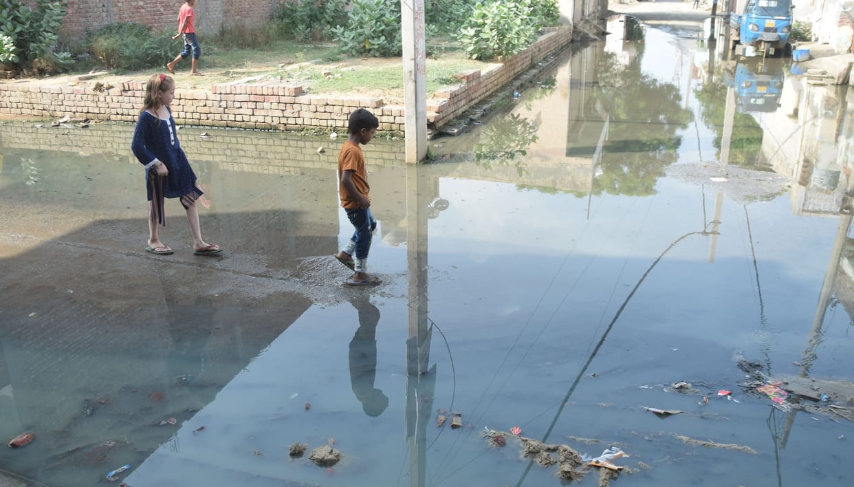 Water accumulated in the streets due to sewer overflow, people of 14 colonies battling for two years
