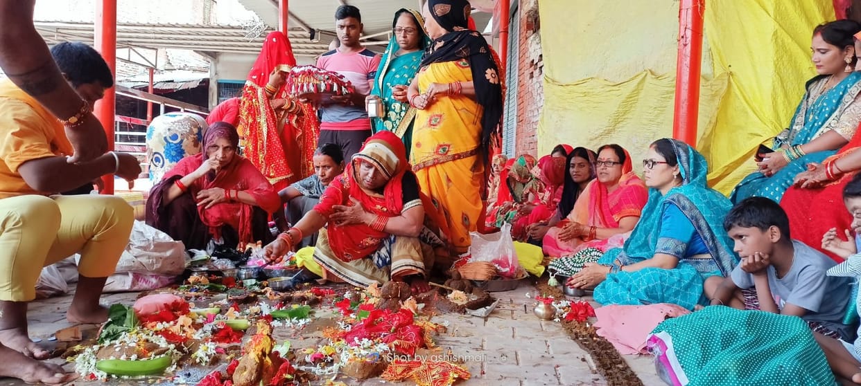 Women seek blessings for long life of sons by observing Jivitputrika fast