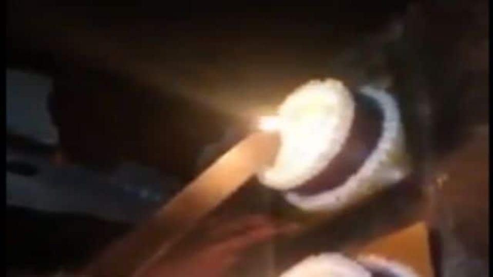 Mumbai Teen uses sword to cut a cake, cops file FIR