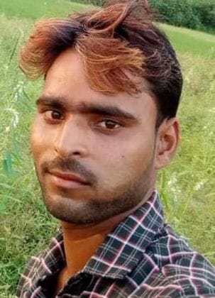 Hardoi, Farmer body found hanging in the room
