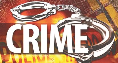 मुख्यमंत्री जी मुझे न्याय दिलाएं: अधिवक्ता ने खून से लिखा, पुलिस इंस्पेक्टर जान से मरवाना चाहता है Advocate wrote in blood Police Inspector wants to kill at varanasi