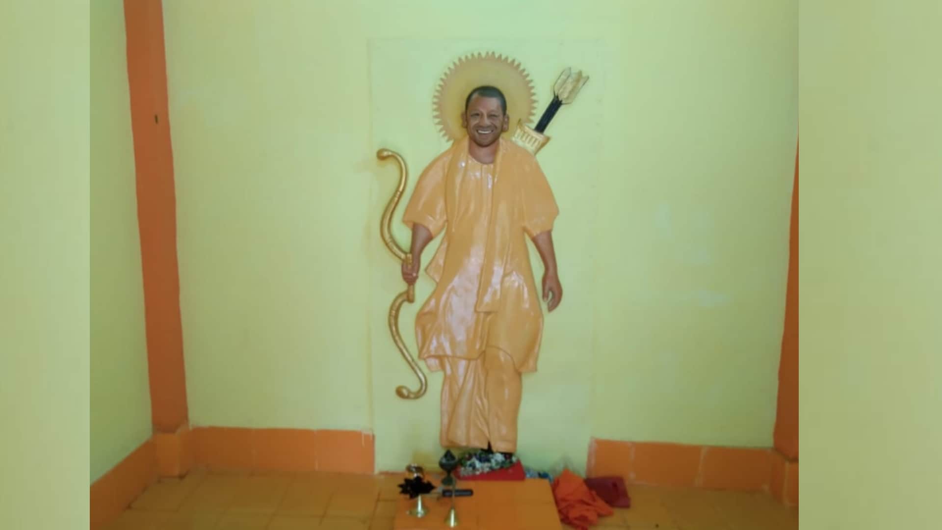 Prabhakar maurya built a temple of CM Yogi Adityanath.