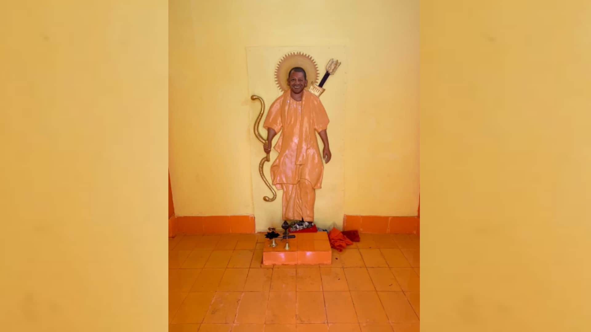 Prabhakar maurya built a temple of CM Yogi Adityanath.