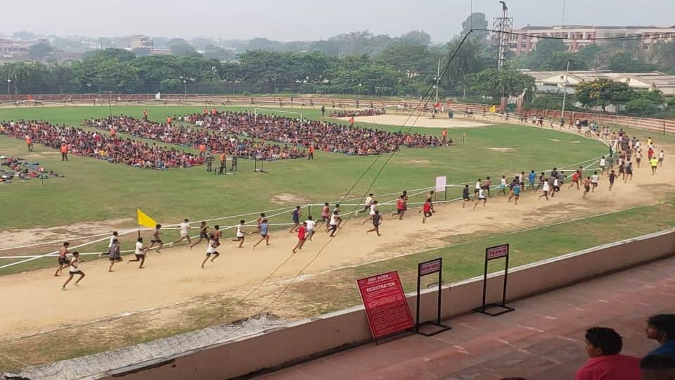 Army Bharti First Day Candidates Run For Army Recruitment Rally In Agra