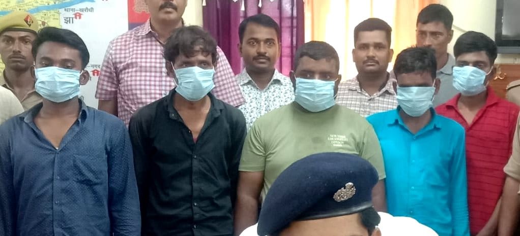 Ten smugglers arrested with heroin worth one crore, including five women