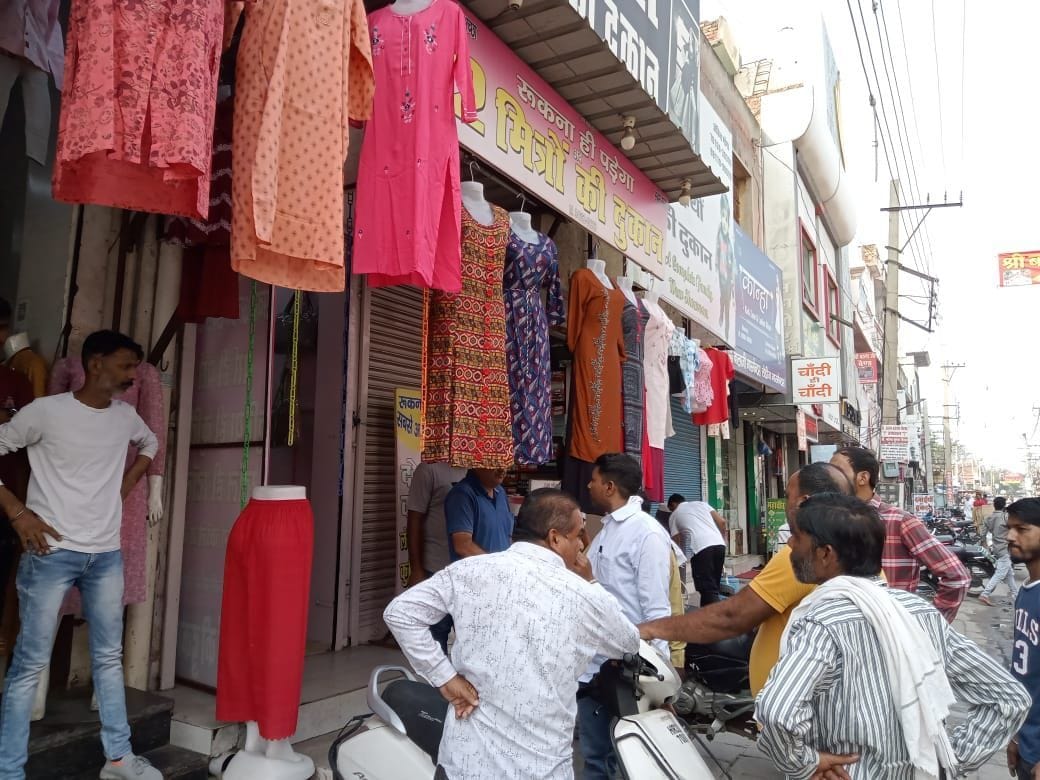 Five days later, encroachments in front of shops again