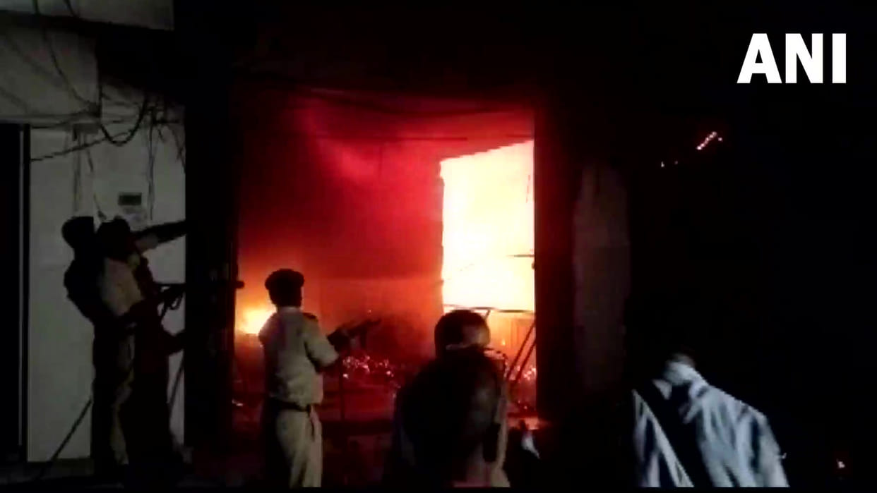 Fire broke out in a hotel Brahampura thana area Muzaffarpur