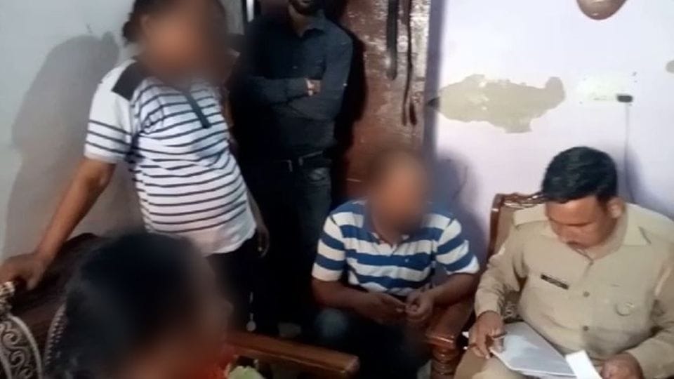 Hurt by the exploitation of brother of a gym operator girl committed suicide in agra