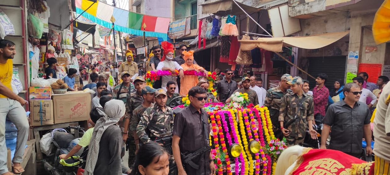 Shreeji's Rath Yatra with bandwagon
