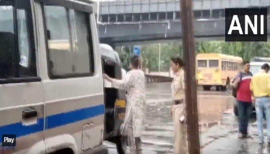 BKC Police arrested woman who was practicing law without a legit degree and licence in Mumbai since 2008