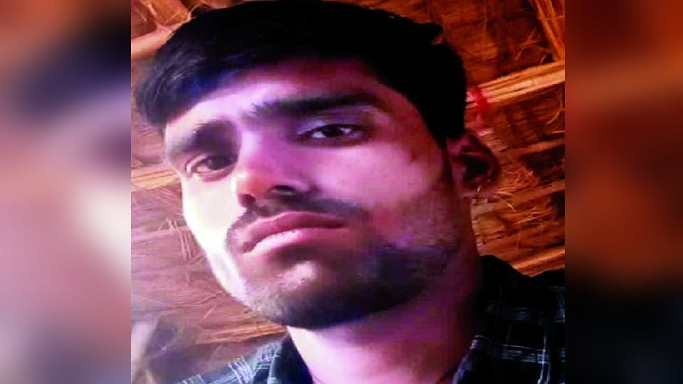 young man shot dead after entering house in Etah