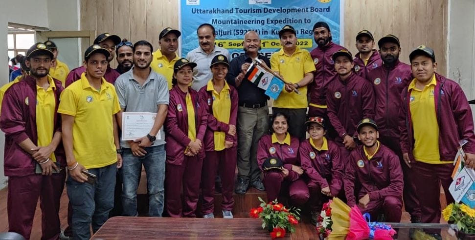 Mountaineers Moves for Mount Baljuri Expediton