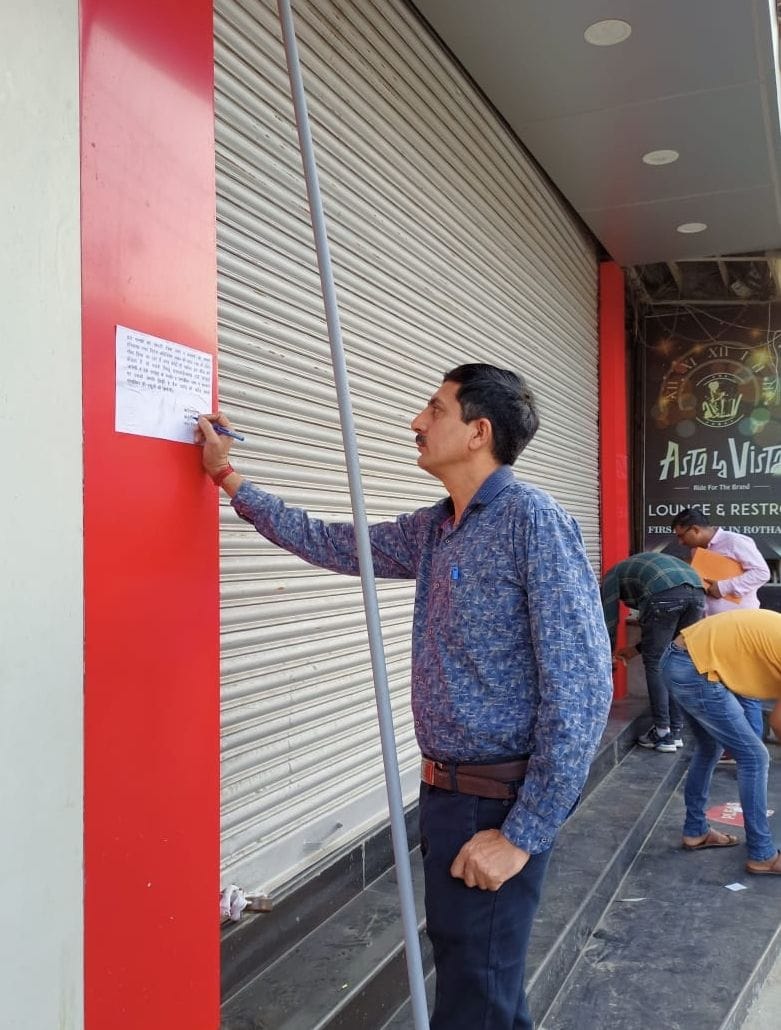 Corporation in action: Sealed three institutions that did not deposit property tax