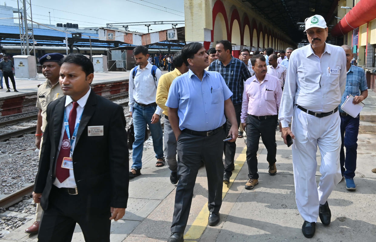 DRM found water dripping from the platform and roof of the building at the station