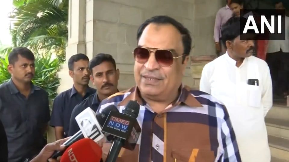 JDS state president CM Ibrahim said on Karnataka hijab controversy president covers her head with pallu