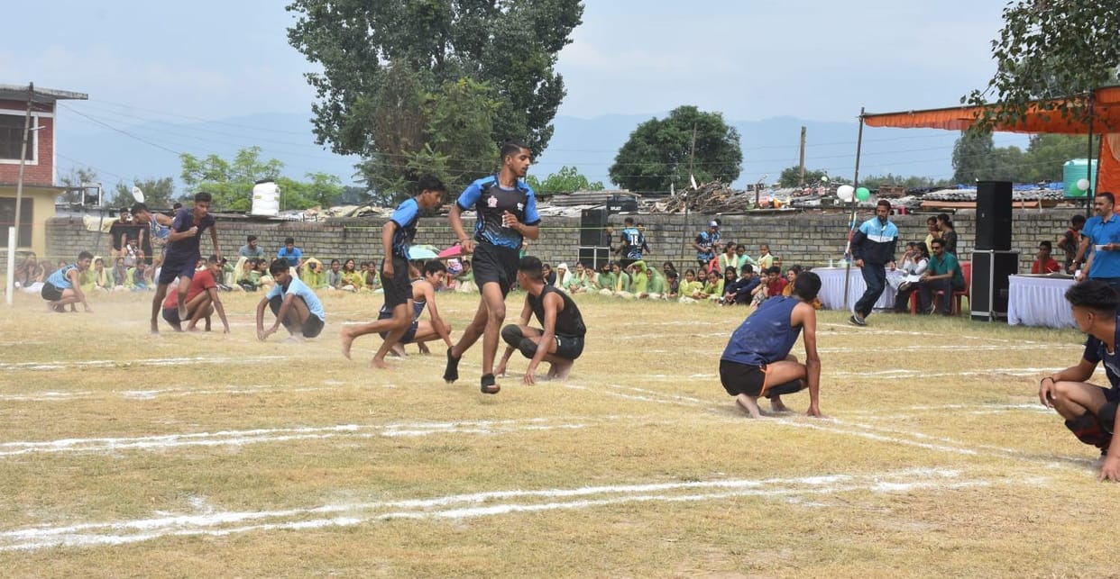 mandi news himachal news Sundernagar defeated Lambathach in Kho-Kho