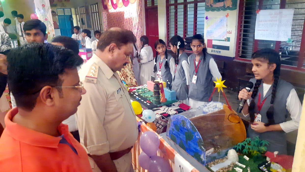 Children showed talent by making a model