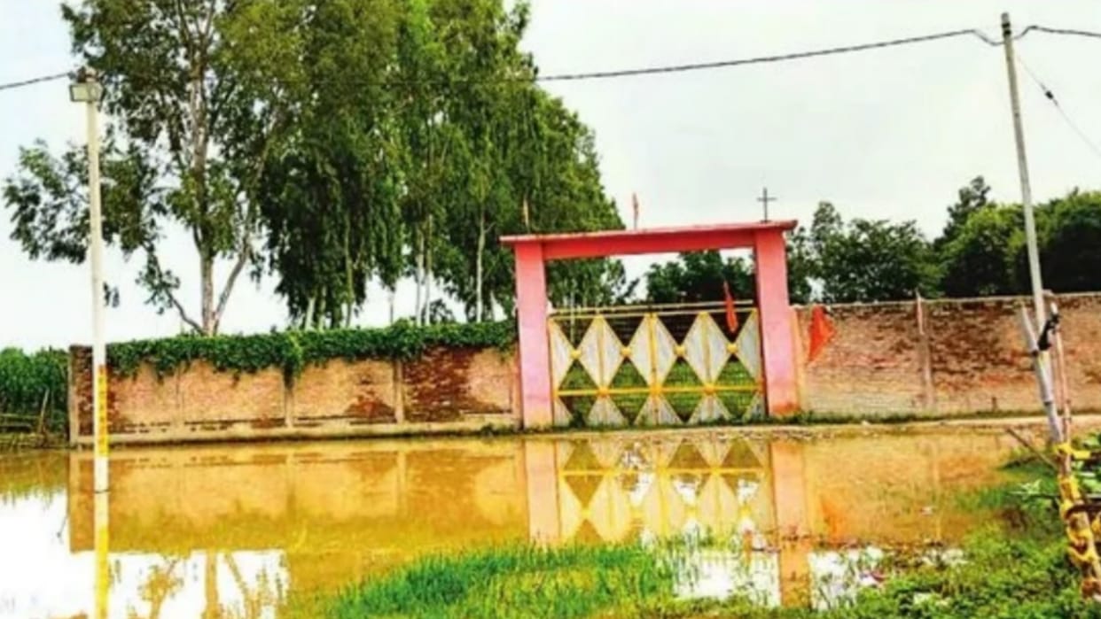Ten ashrams including Phatikshila temple surrounded by flood water