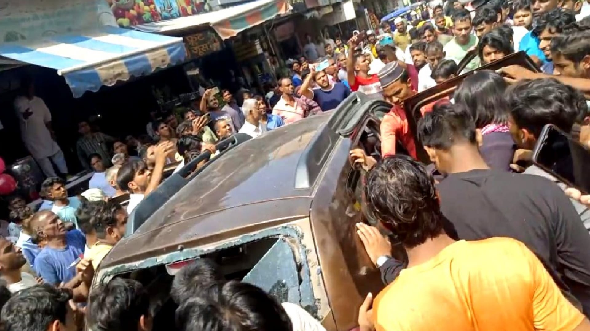 PHOTO: Delhi youth assaulted on suspicion of child theft in Baghpat, car vandalism