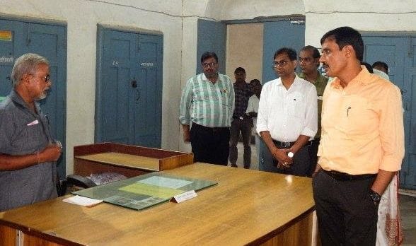 Hardoi, Now there will be biometric attendance in the offices