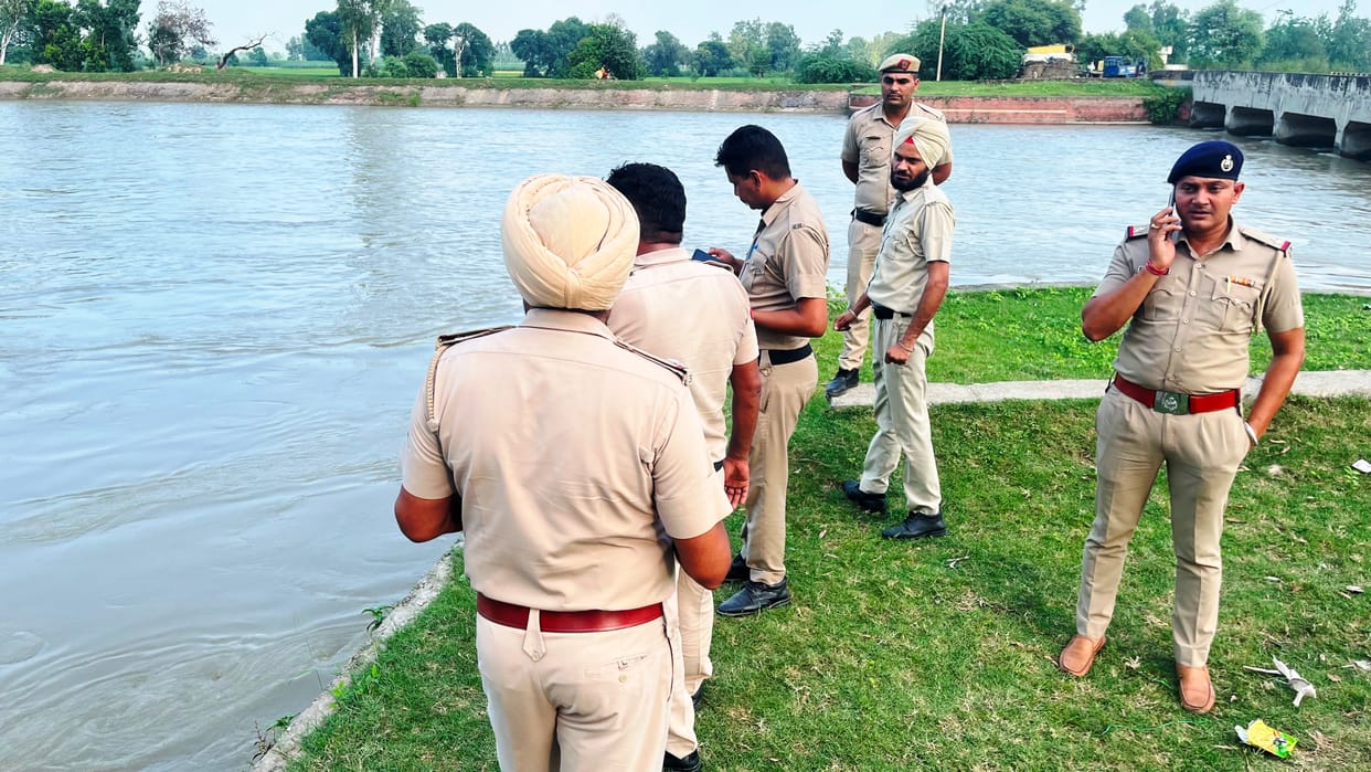 The young man jumped in the canal along with the scooty, Kurukshetra